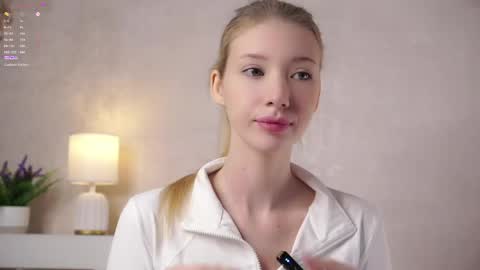 Lily online show from May 2026 02:36:02 PM