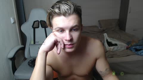 Alice and Sergey online show from February 2025 09:23:02 PM