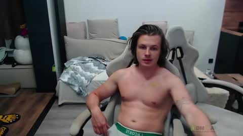 Alice and Sergey online show from June 2026 06:33:02 PM