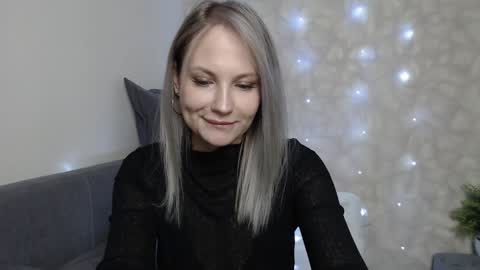 Naomi online show from December 2024 09:04:02 PM