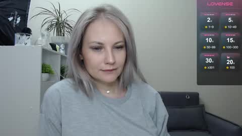 Naomi online show from December 2024 05:37:02 AM