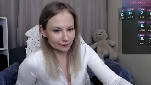 Naomi online show from February 2026 07:06:01 PM