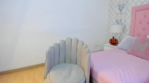 Snapshot of sunny_love_7 chatting on October 2025 04:36:01 AM sunny love 7 online show from October 2025 04:36:01 AM