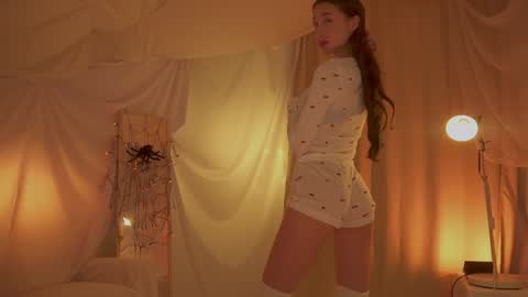 Maria online show from November 2025 08:30:02 PM