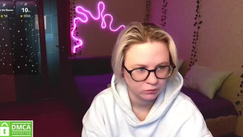 Snapshot of sunny_mood chatting on January 2025 07:05:01 AM sunny mood online show from January 2025 07:05:01 AM