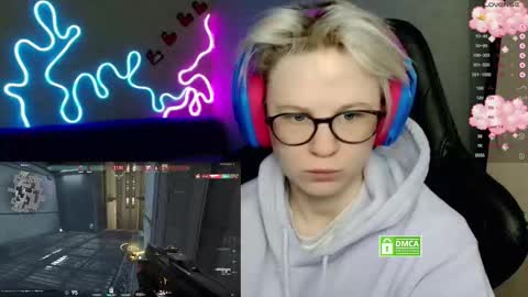 Snapshot of sunny_mood chatting on November 2025 10:04:02 AM sunny mood online show from November 2025 10:04:02 AM