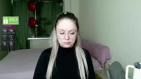 Snapshot of sunny_mood chatting on February 2026 06:31:02 AM sunny mood online show from February 2026 06:31:02 AM