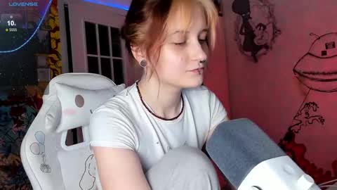 Sunny online show from February 2025 03:27:01 PM