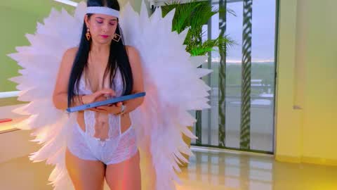 Snapshot of sunny_river chatting on January 2026 12:07:01 PM Sunny River online show from January 2026 12:07:01 PM