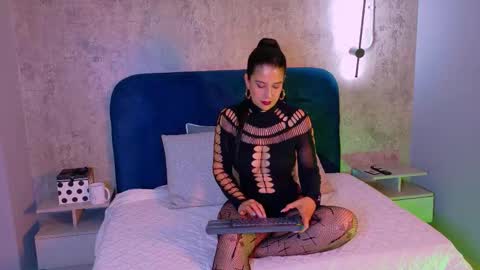 Snapshot of sunny_river chatting on February 2026 01:51:02 PM Sunny River online show from February 2026 01:51:02 PM