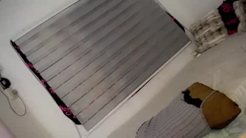 sunny_sexie online show from July 2026 05:02:01 AM
