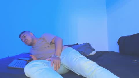 Snapshot of sunnyandevan chatting on September 2025 02:13:02 AM Christian Vanessa online show from September 2025 02:13:02 AM