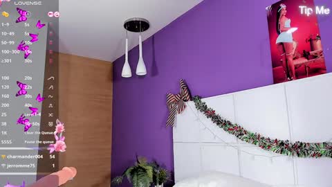      online show from February 2025 03:15:02 PM