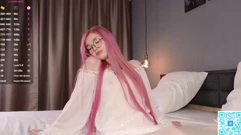 Snapshot of sunnysmilexo chatting on June 2026 09:31:02 PM Lilith online show from June 2026 09:31:02 PM