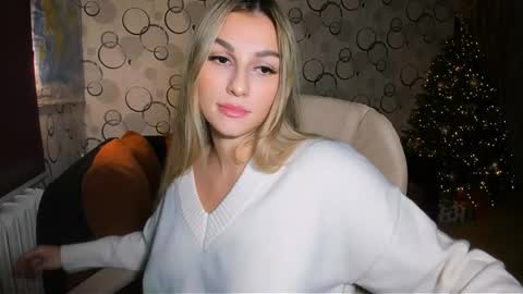 Snapshot of sunsetwithava chatting on December 2025 06:26:01 PM sunsetwithava online show from December 2025 06:26:01 PM