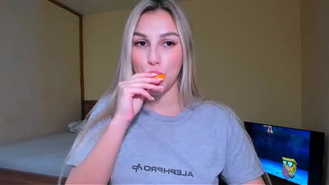 Snapshot of sunsetwithava chatting on February 2026 03:15:02 PM sunsetwithava online show from February 2026 03:15:02 PM