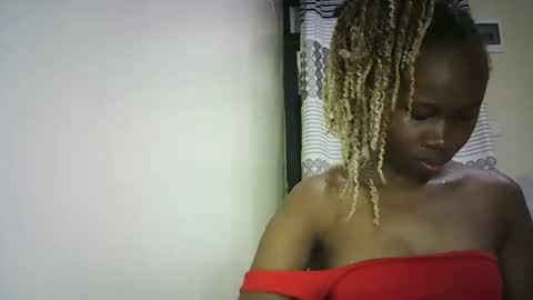 Snapshot of sunshine_g chatting on January 2026 09:57:01 AM Sunshine online show from January 2026 09:57:01 AM