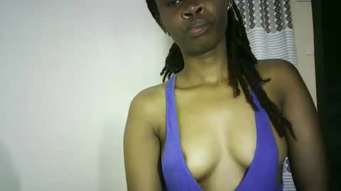 Snapshot of sunshine_g chatting on February 2026 06:45:01 AM Sunshine online show from February 2026 06:45:01 AM