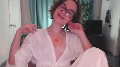 Hella online show from April 2026 10:54:02 PM