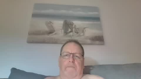 Sunspotbaby online show from November 2025 04:01:01 AM