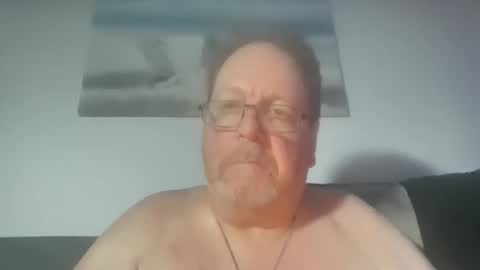 Sunspotbaby online show from May 2026 05:02:02 AM