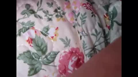 Snapshot of suntroll chatting on January 2025 01:52:01 PM Suntroll online show from January 2025 01:52:01 PM