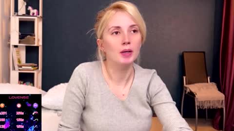 Snapshot of super_peach_stream chatting on November 2025 02:44:01 PM ANNApvt open full info in bio online show from November 2025 02:44:01 PM