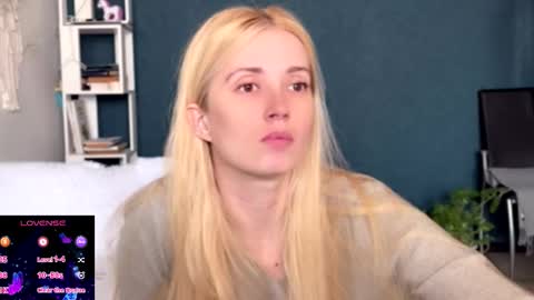 Snapshot of super_peach_stream chatting on November 2025 10:04:01 AM ANNApvt open full info in bio online show from November 2025 10:04:01 AM