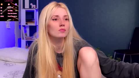 Snapshot of super_peach_stream chatting on November 2025 04:40:02 PM ANNApvt open full info in bio online show from November 2025 04:40:02 PM