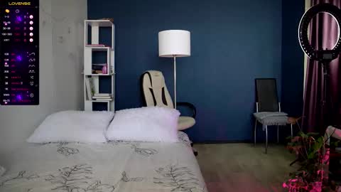 Snapshot of super_peach_stream chatting on December 2025 11:59:02 AM ANNApvt open full info in bio online show from December 2025 11:59:02 AM