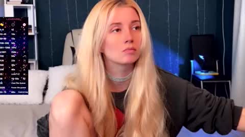 Snapshot of super_peach_stream chatting on January 2026 11:47:02 AM ANNApvt open full info in bio online show from January 2026 11:47:02 AM