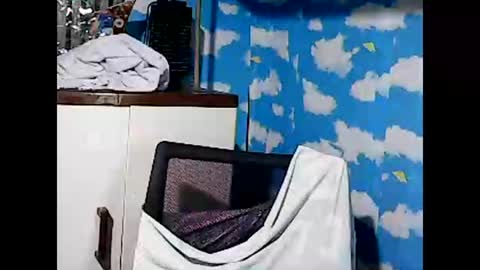 superclit4u online show from April 2026 12:28:01 AM
