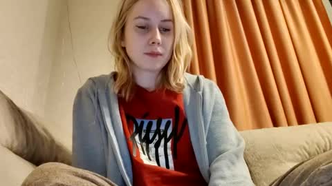 Annie online show from February 2025 01:55:02 PM