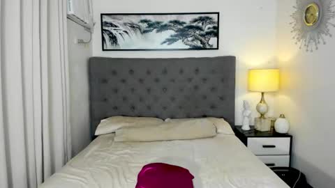 Snapshot of superhotbunny chatting on September 2025 01:39:02 AM BUNNYsexxYUMMY online show from September 2025 01:39:02 AM