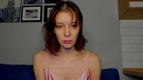 Una online show from November 2025 08:51:01 PM