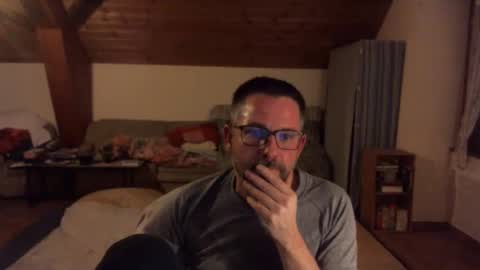 Snapshot of supersquirrel81 chatting on November 2025 05:12:02 PM supersquirrel81 online show from November 2025 05:12:02 PM