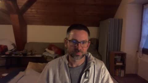 Snapshot of supersquirrel81 chatting on November 2025 06:38:02 AM supersquirrel81 online show from November 2025 06:38:02 AM