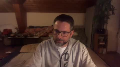 Snapshot of supersquirrel81 chatting on December 2025 05:51:01 PM supersquirrel81 online show from December 2025 05:51:01 PM