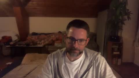 Snapshot of supersquirrel81 chatting on December 2025 07:18:01 PM supersquirrel81 online show from December 2025 07:18:01 PM