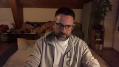 Snapshot of supersquirrel81 chatting on December 2025 06:49:02 PM supersquirrel81 online show from December 2025 06:49:02 PM