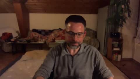 Snapshot of supersquirrel81 chatting on January 2026 06:55:02 PM supersquirrel81 online show from January 2026 06:55:02 PM