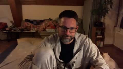 Snapshot of supersquirrel81 chatting on January 2026 05:48:02 PM supersquirrel81 online show from January 2026 05:48:02 PM