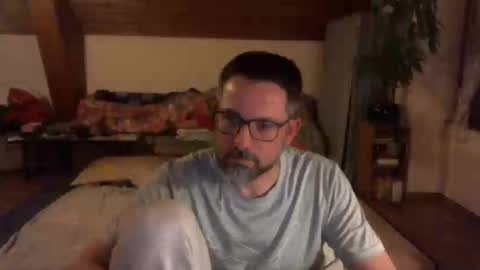 Snapshot of supersquirrel81 chatting on January 2026 06:24:02 PM supersquirrel81 online show from January 2026 06:24:02 PM