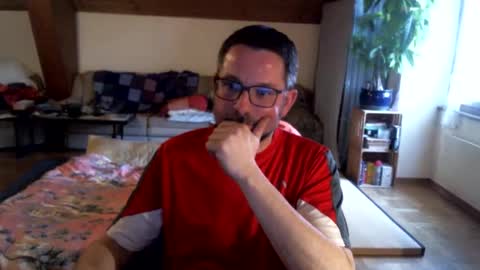 Snapshot of supersquirrel81 chatting on March 2026 04:25:02 PM supersquirrel81 online show from March 2026 04:25:02 PM