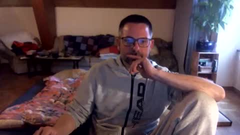Snapshot of supersquirrel81 chatting on March 2026 04:02:01 PM supersquirrel81 online show from March 2026 04:02:01 PM