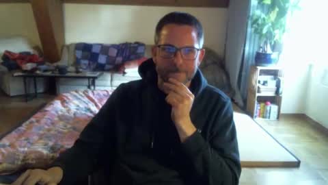 Snapshot of supersquirrel81 chatting on April 2026 04:04:02 PM supersquirrel81 online show from April 2026 04:04:02 PM