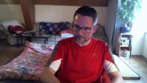 Snapshot of supersquirrel81 chatting on April 2026 04:59:01 PM supersquirrel81 online show from April 2026 04:59:01 PM