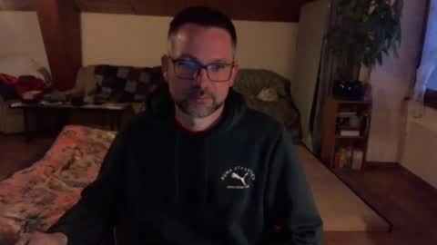 Snapshot of supersquirrel81 chatting on April 2026 04:46:01 AM supersquirrel81 online show from April 2026 04:46:01 AM