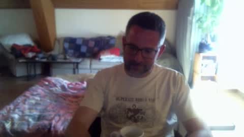 Snapshot of supersquirrel81 chatting on April 2026 12:31:01 PM supersquirrel81 online show from April 2026 12:31:01 PM