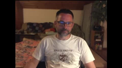 Snapshot of supersquirrel81 chatting on April 2026 01:10:02 AM supersquirrel81 online show from April 2026 01:10:02 AM